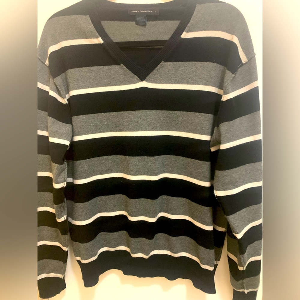 French Connection Black Cream & Gray V-neck Lightweight Sweater Large